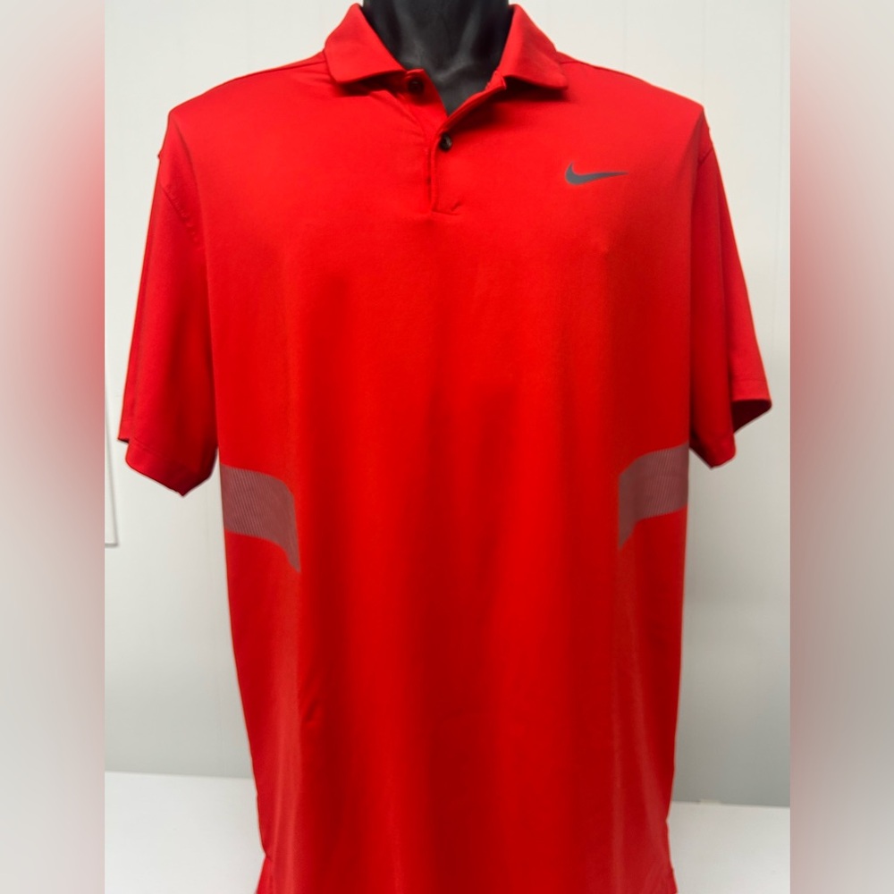 NIKE dri-fit men’s size large red golf polo